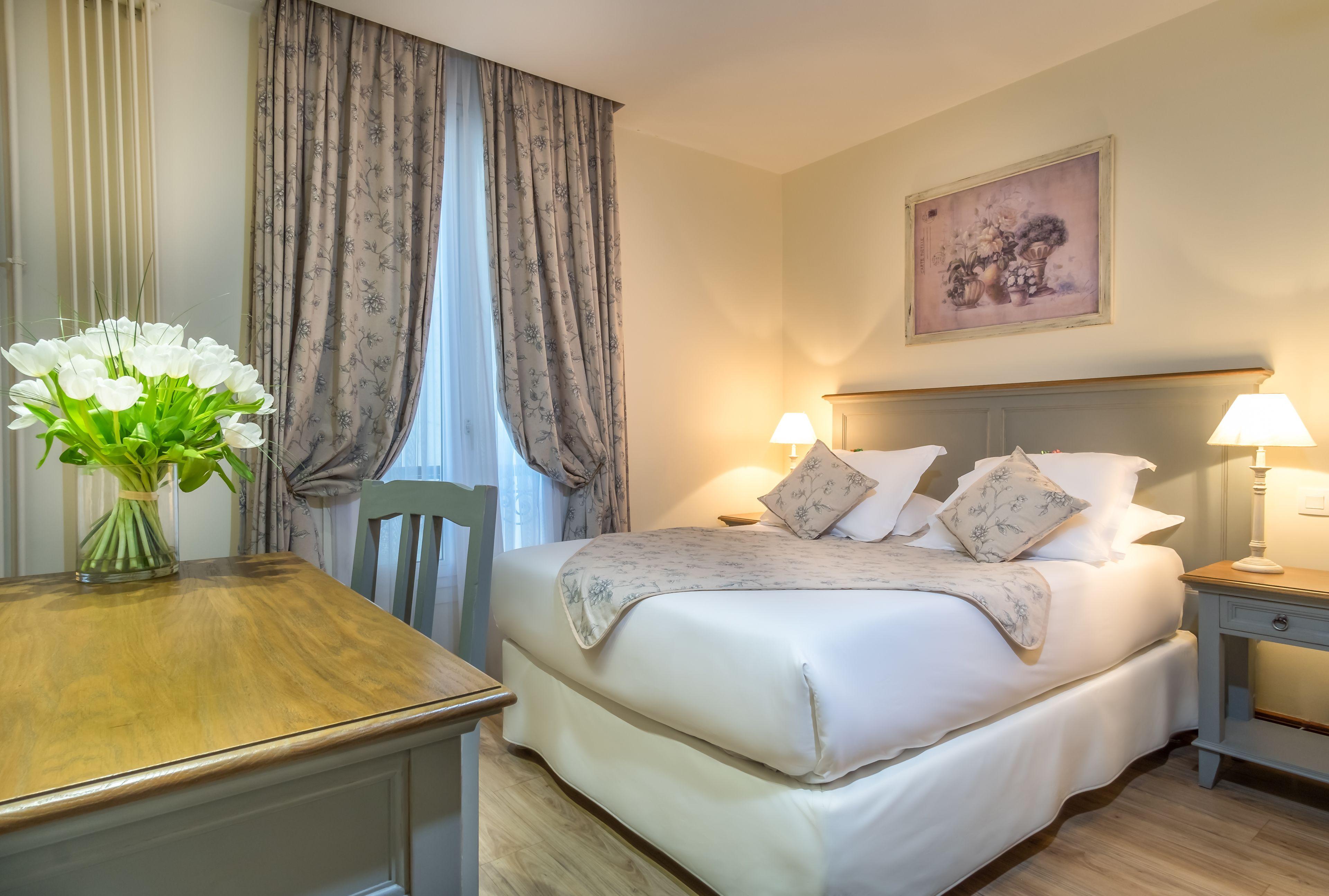 Waldorf Montparnasse Hotel