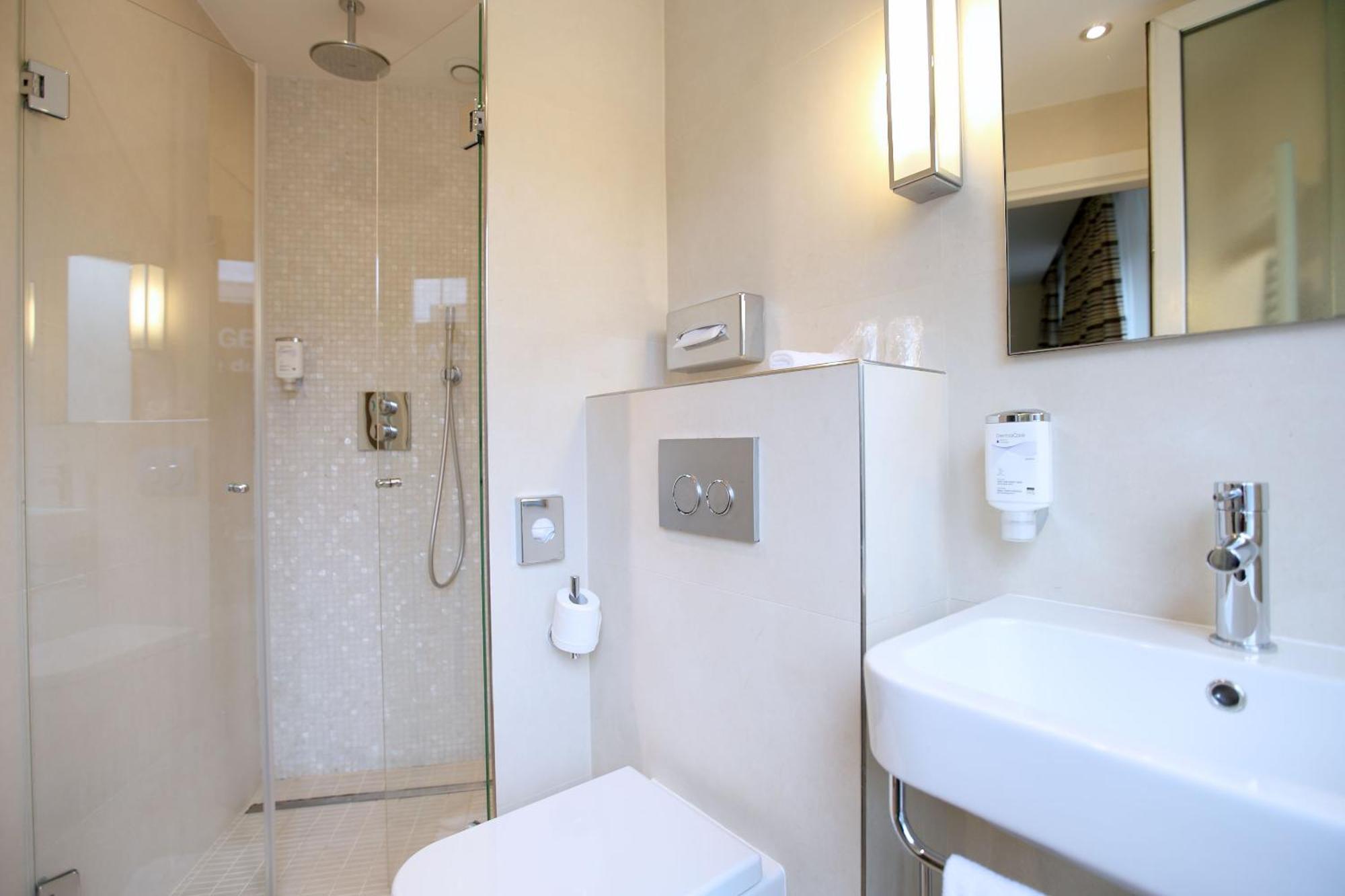 Hotel Waldorf Montparnasse 3*