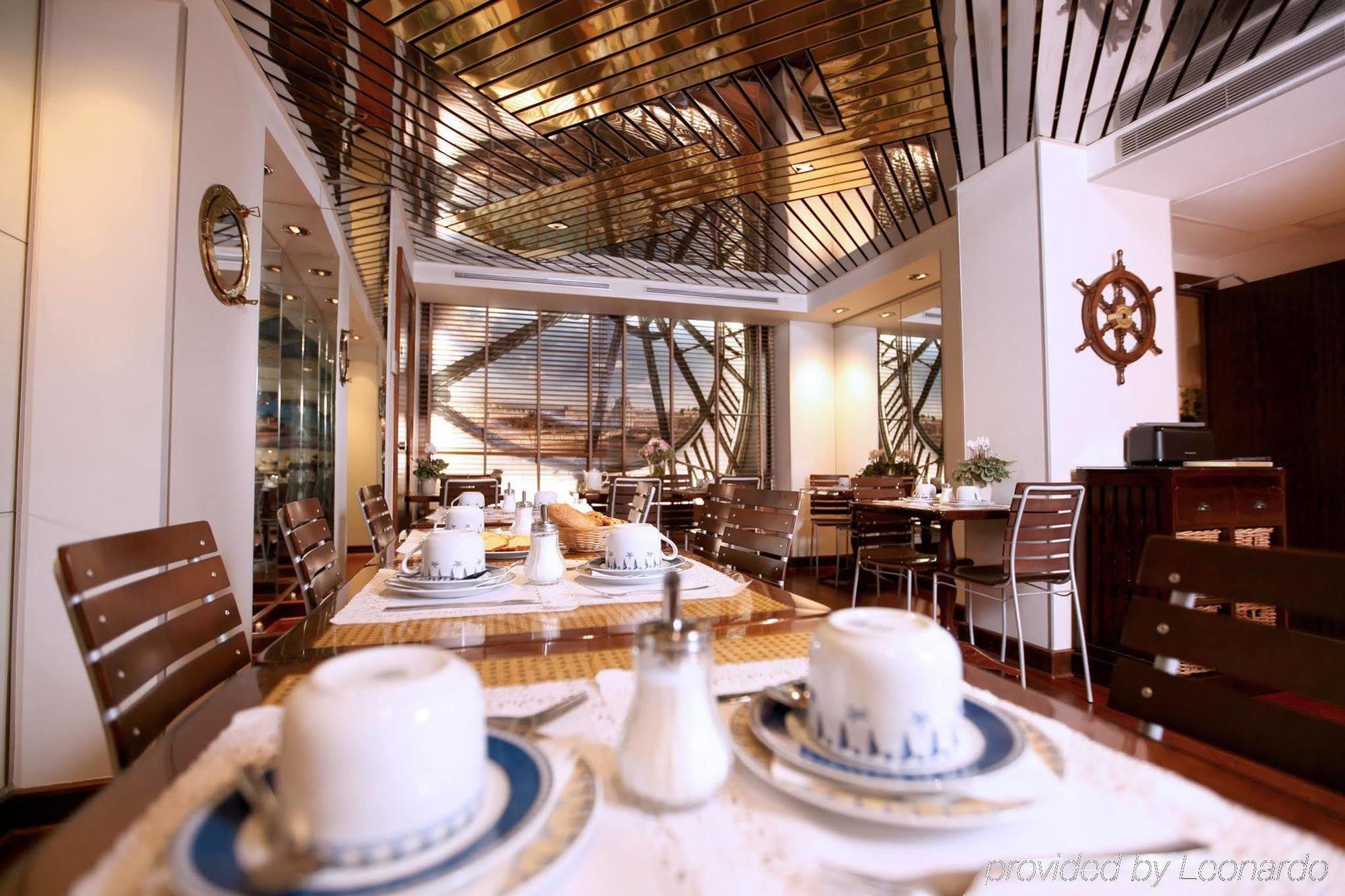 Waldorf Montparnasse 3*